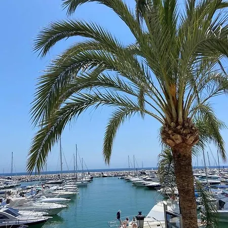 Apartamento First Line Puerto Banus Harbour, 3 Bedroom Luxury Apartment, Marbella