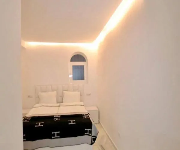Lejlighed Marbella Home Rentals - Frontline 3Br Apartment, Puerto Banus *