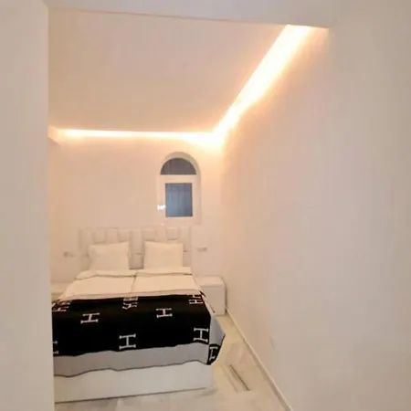 Lejlighed - Frontline 3br Apartment, Puerto Banus *