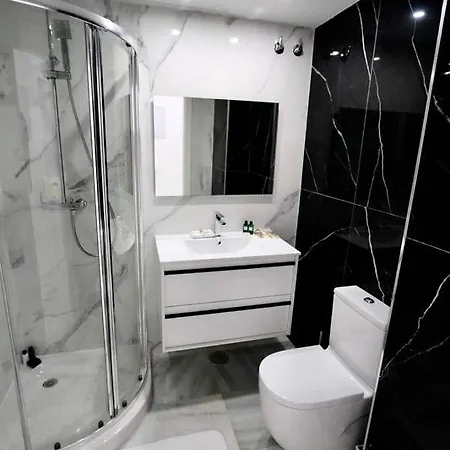 Lejlighed - Frontline 3br Apartment, Puerto Banus