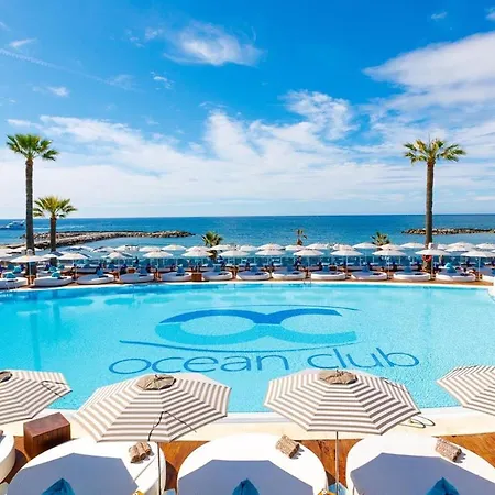 아파트 - Frontline 3br Apartment, Puerto Banus 마르베야