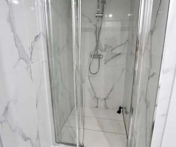 - Frontline 3br Apartment, Puerto Banus Апартаменты *