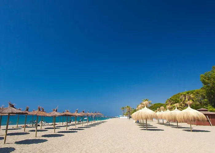 - Frontline 3br Apartment, Puerto Banus 아파트 마르베야