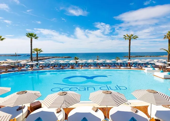 아파트 - Frontline 3br Apartment, Puerto Banus 마르베야