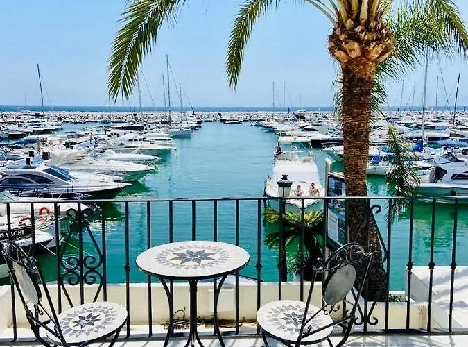 - Frontline 3br Apartment, Puerto Banus Marbella